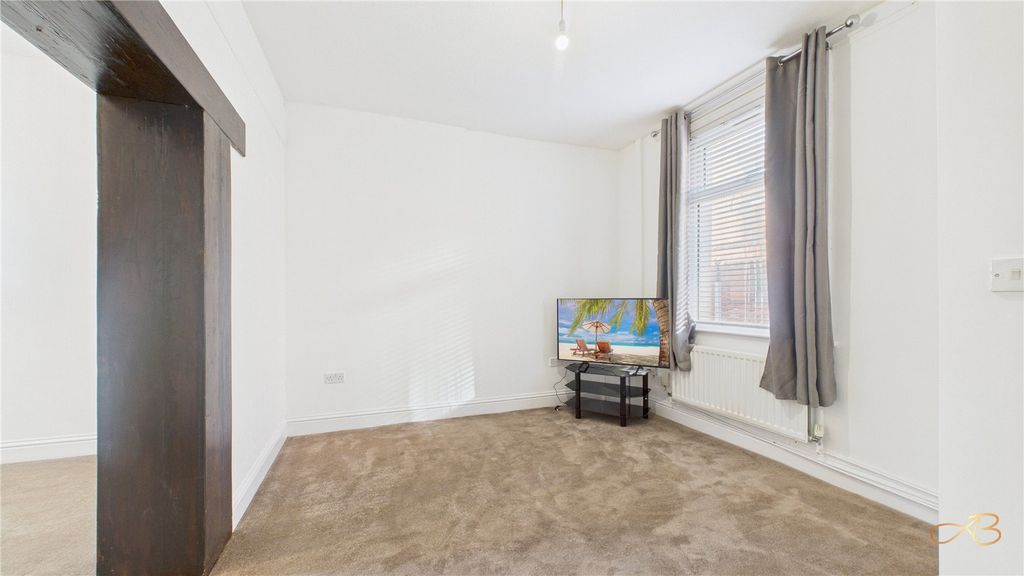 Property photo 1 of 7 Picture No. 05