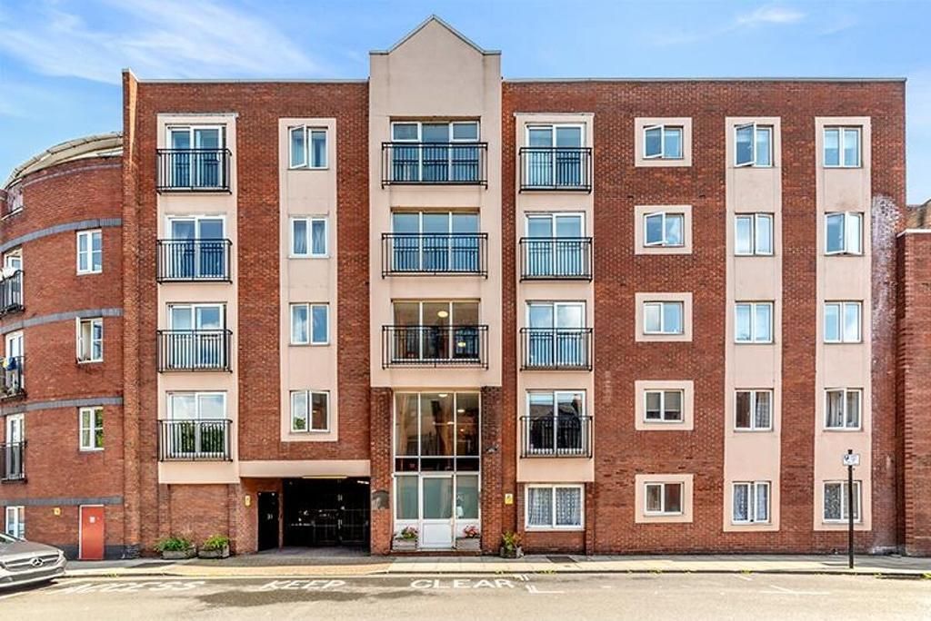 Property photo 1 of 2