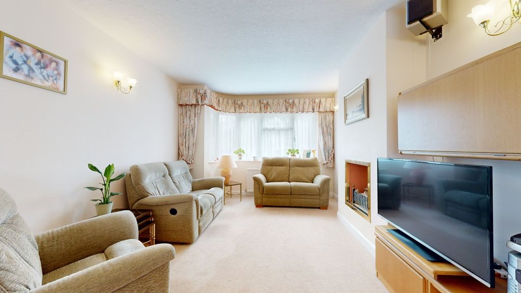 Property photo 2 of 14 Picture No. 12