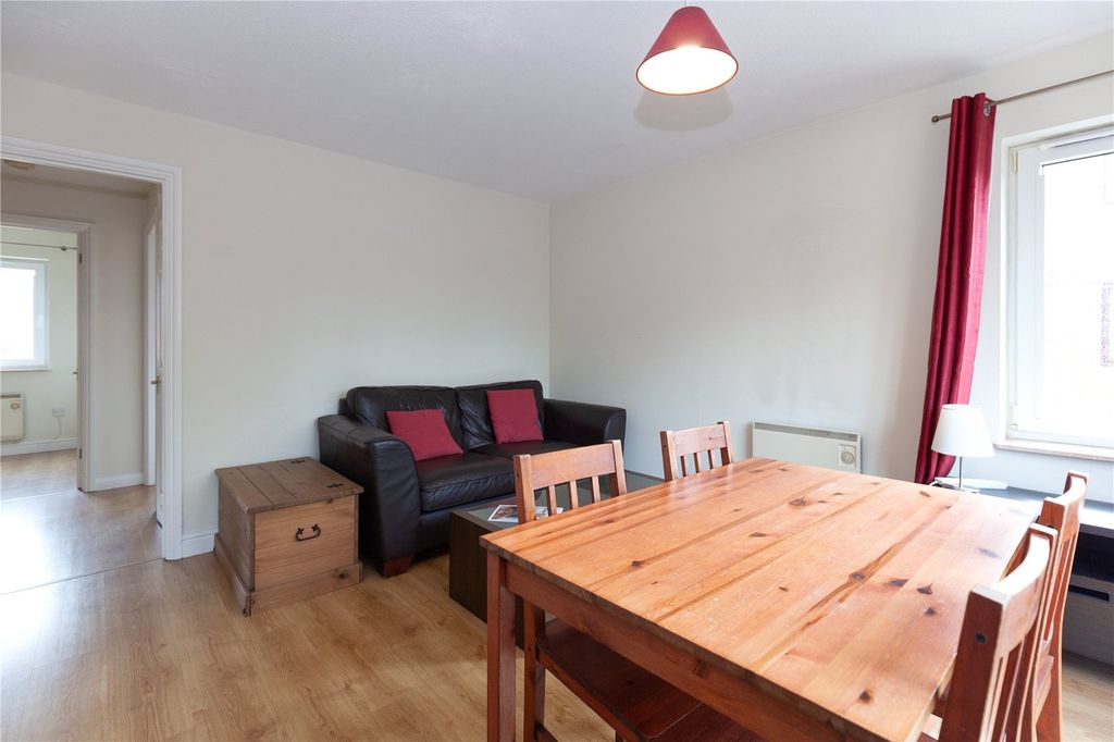 Property photo 3 of 7 Photo 07