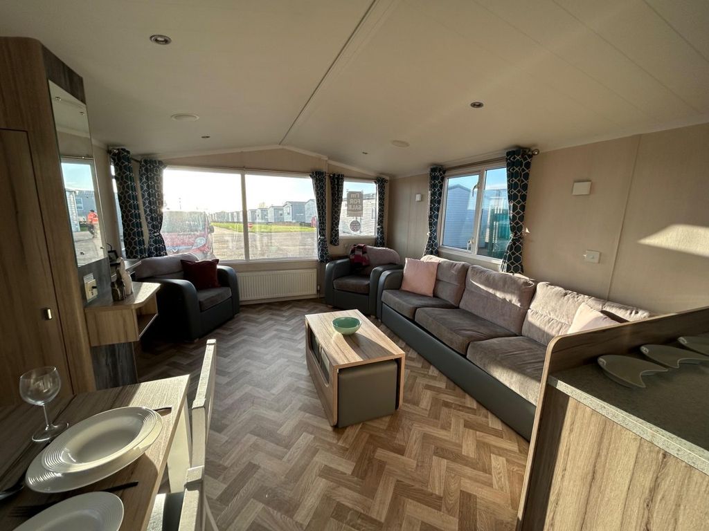 Property photo 1 of 6 Car0064654 - Static Caravan