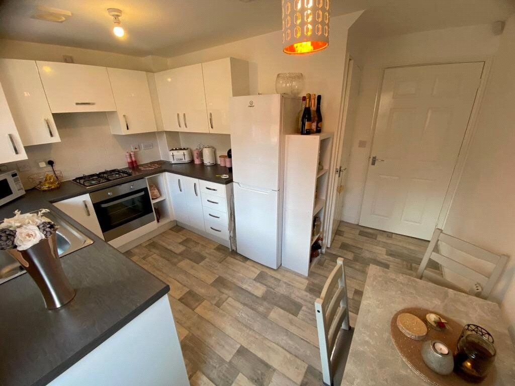 Property photo 3 of 11 Picture No. 10