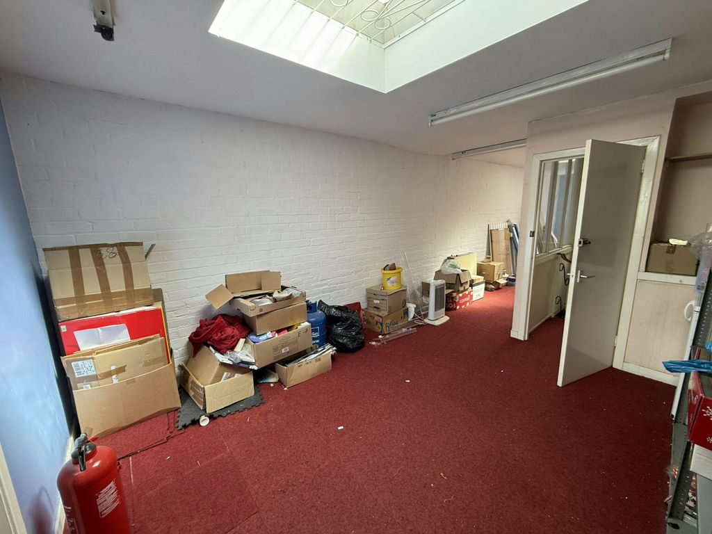 Property photo 2 of 11 Image 2