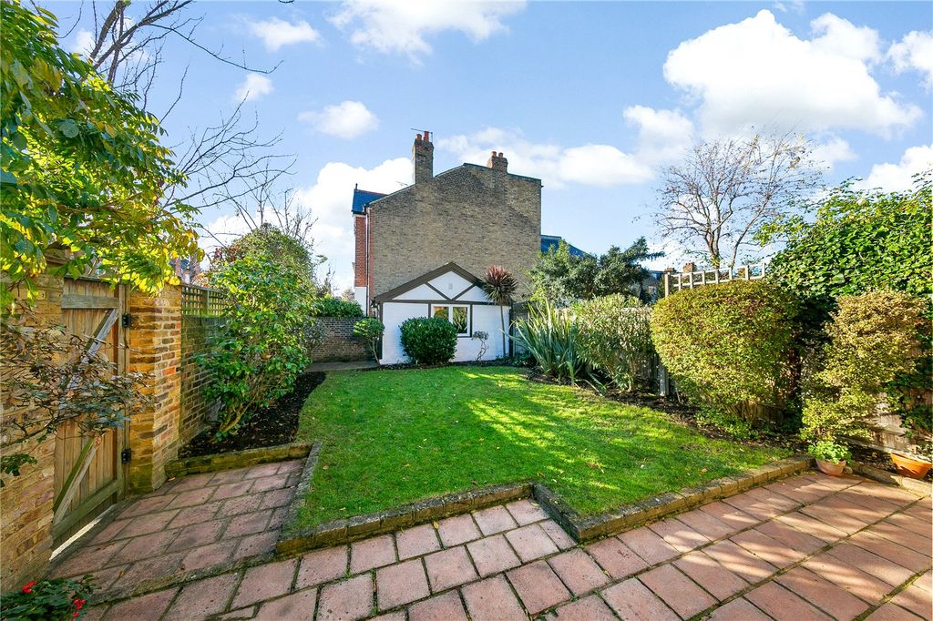 Property photo 2 of 23 Picture No. 40