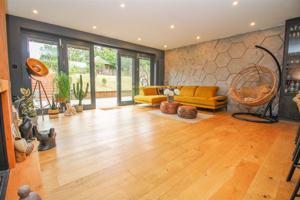 Property photo 2 of 38 Img_4070.Jpg
