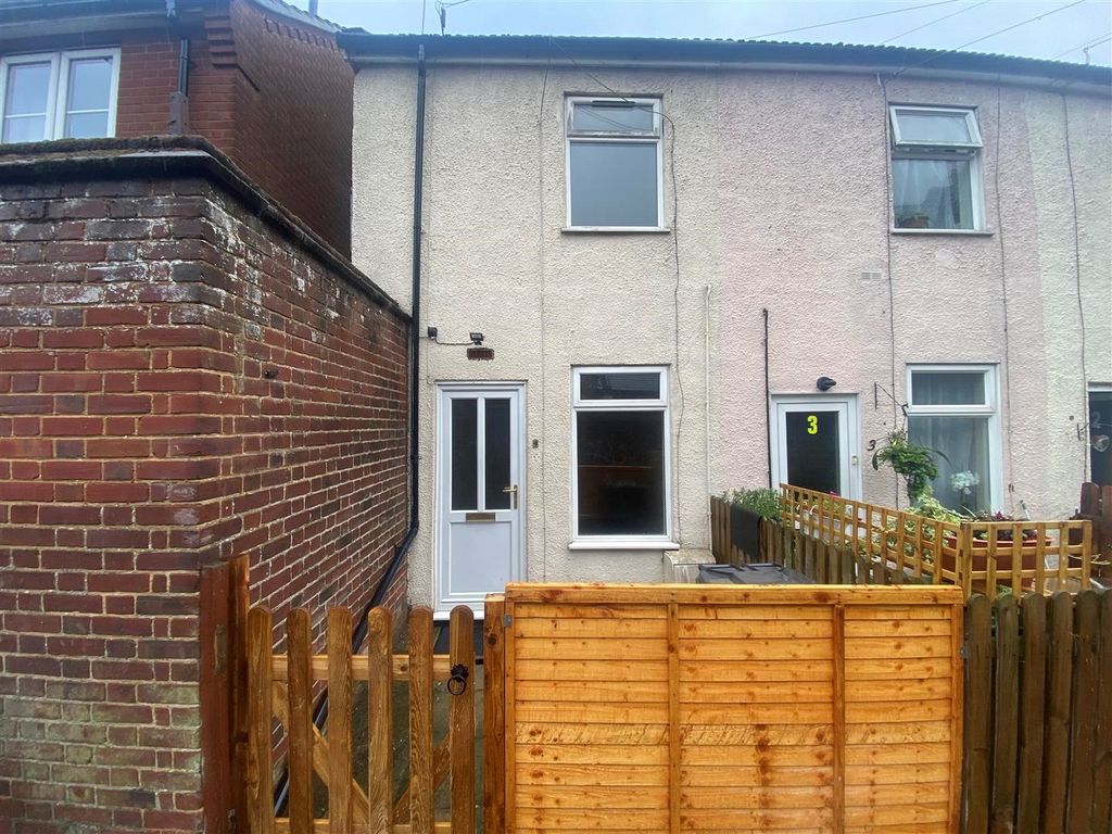 Property photo 1 of 7 Front