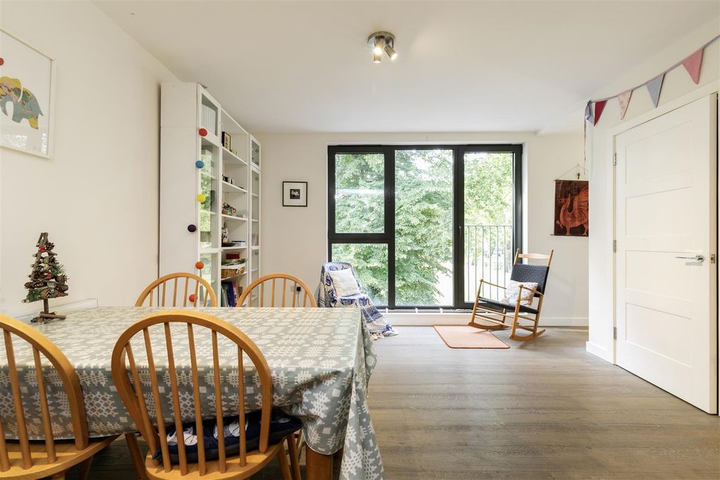 Property photo 2 of 18 2 Parkview -2.Jpg