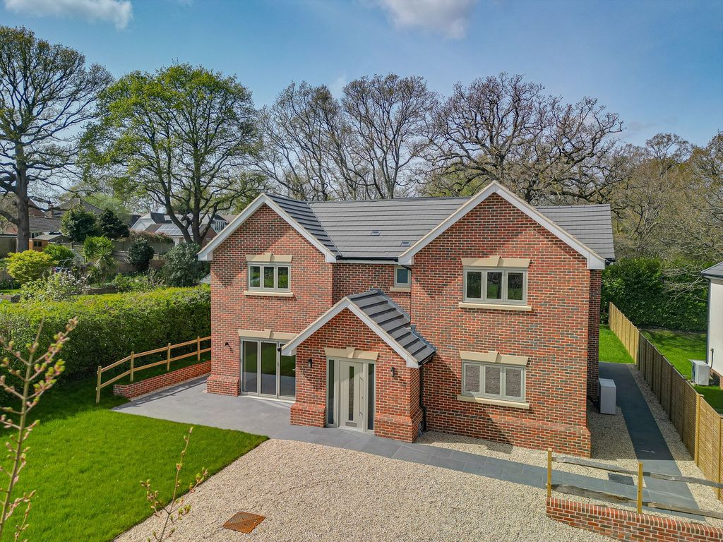 Property photo 1 of 20