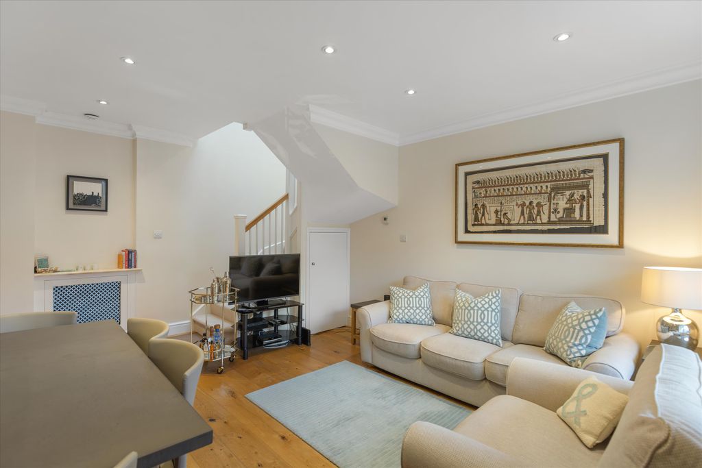 Property photo 2 of 13 Image