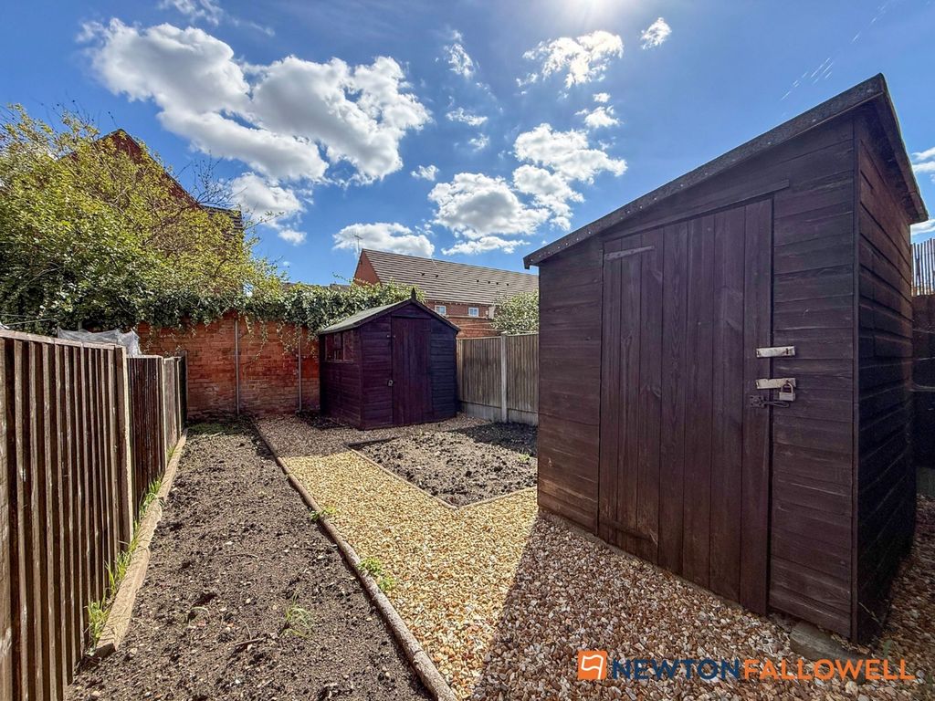 Property photo 3 of 13 Rear Garden 1