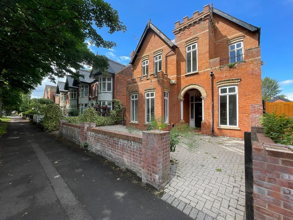 Property photo 1 of 17 Exterior