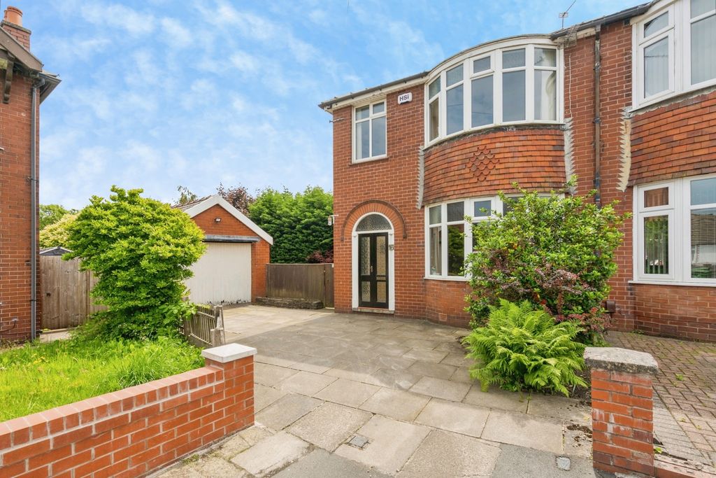 Property photo 1 of 31 Pbox-Img.Jpg