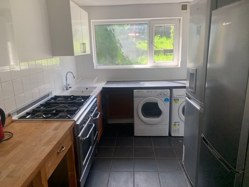 Property photo 3 of 13 Photo 8