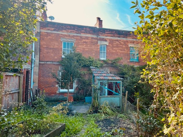 Property photo 1 of 9