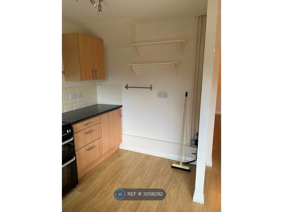 Property photo 3 of 26
