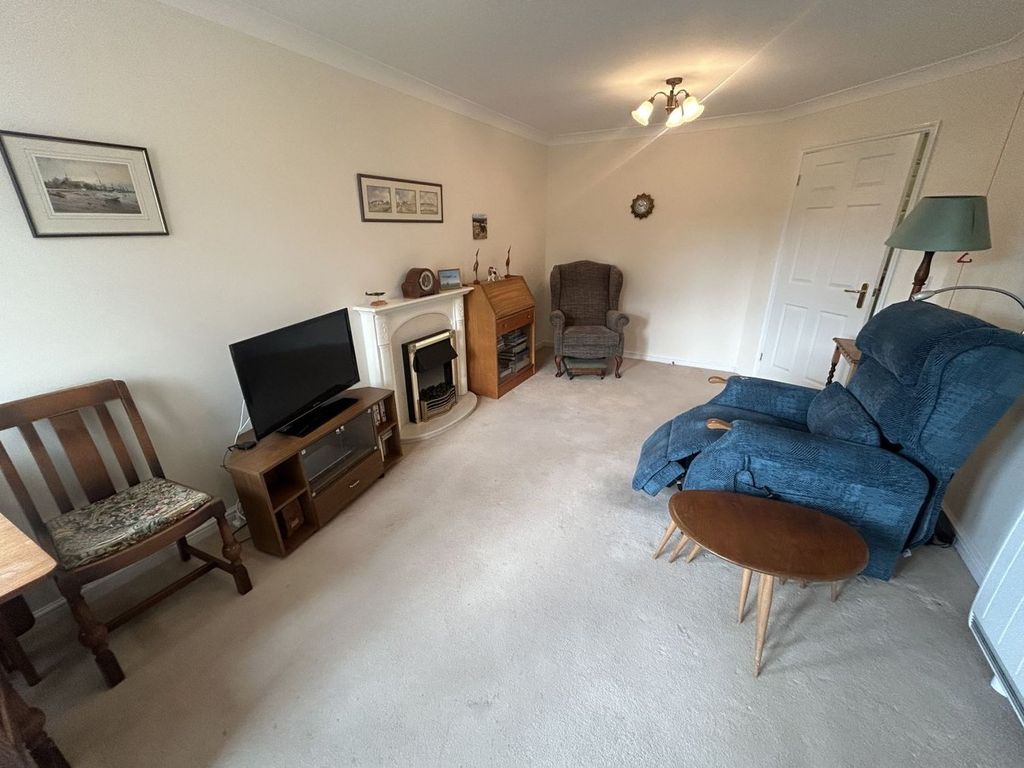 Additional image 4 of 1 bed flat for saleHeol Gouesnou, Brecon LD3