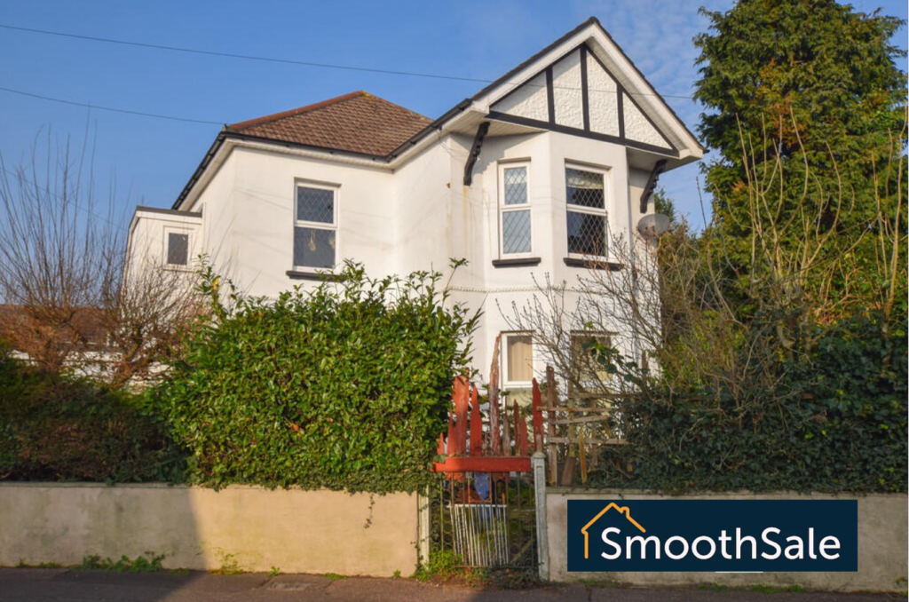 Property photo 2 of 13