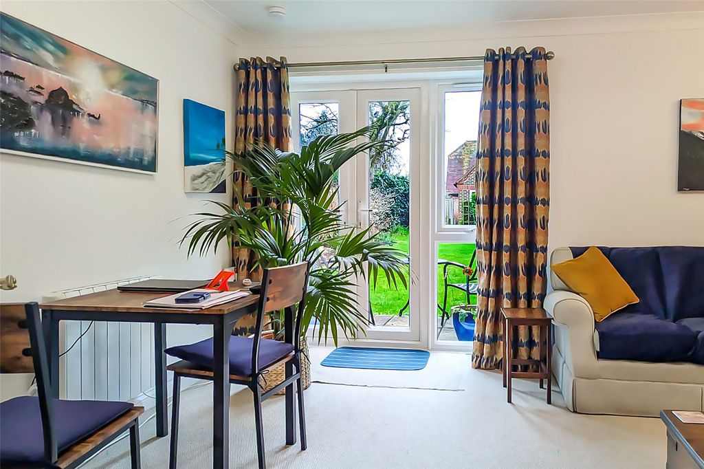 Property photo 2 of 19 Picture No. 03