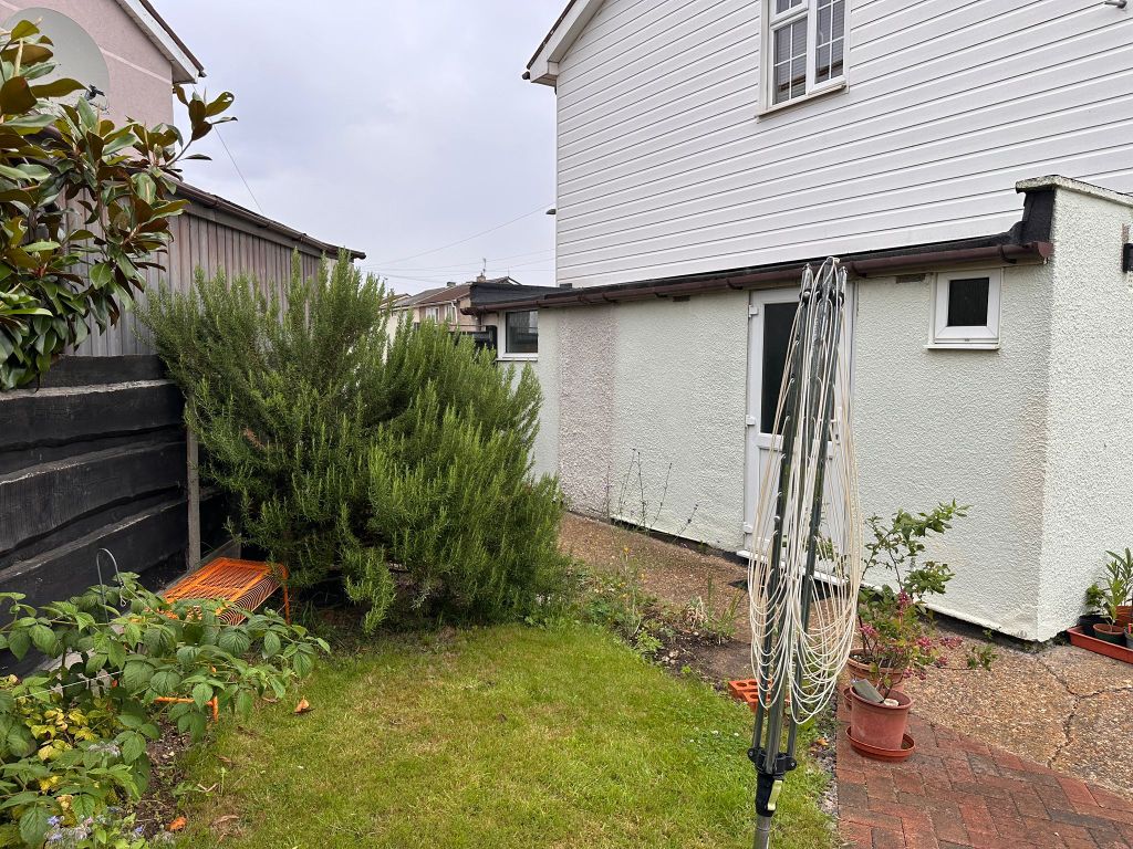Property photo 3 of 38