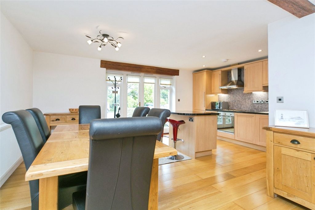 3 bed barn conversion for saleTregarnedd Fawr, Llangefni, Isle Of Anglesey LL77 photo 4