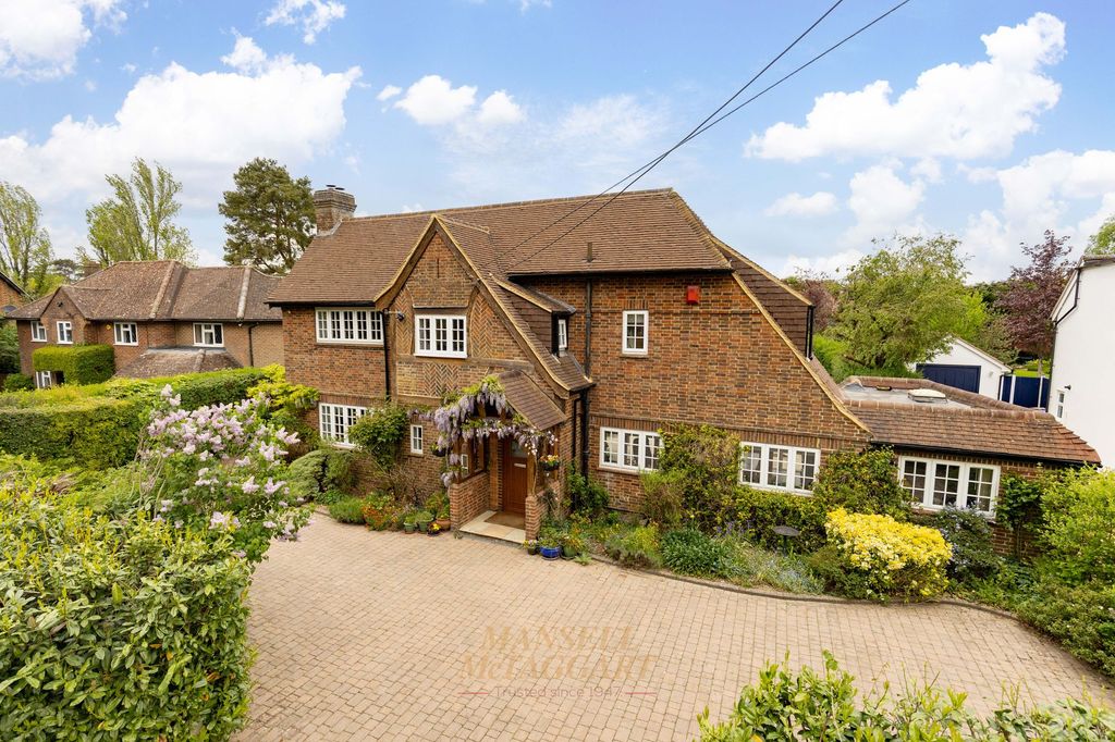 Property photo 1 of 42
