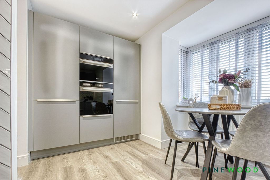 Property photo 3 of 29 Kitchen Diner