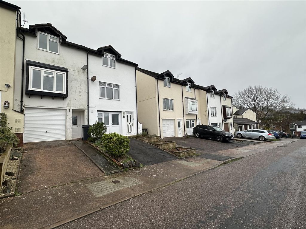 Property photo 1 of 9 44 E C Ex.Jpeg