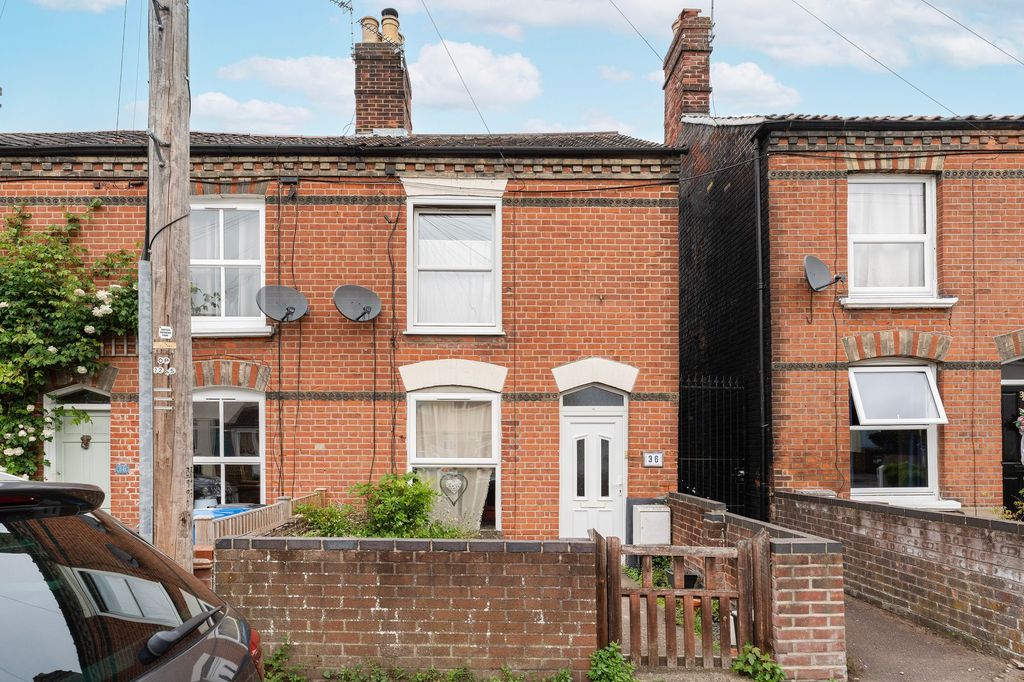 Property photo 1 of 18