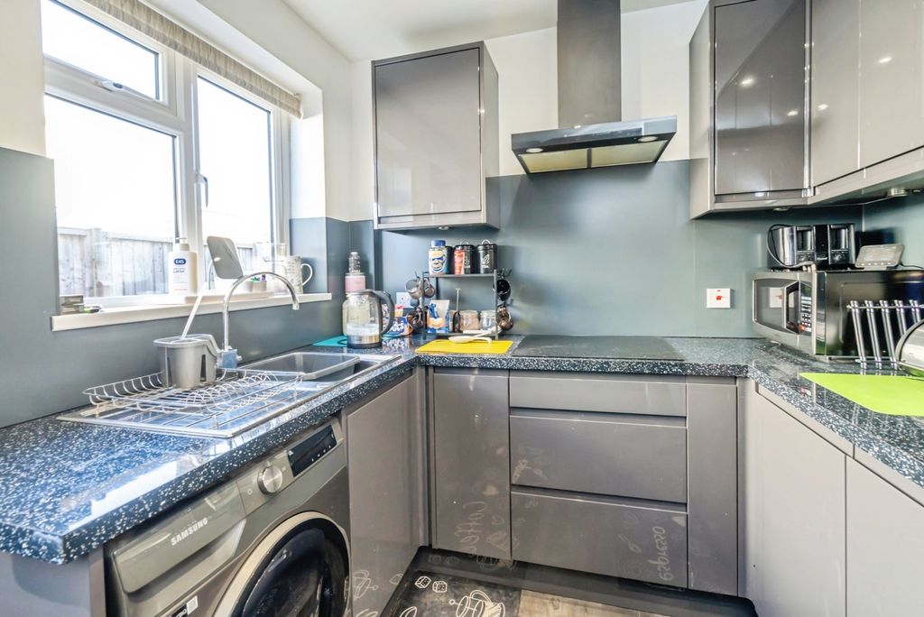 Property photo 3 of 15 Pbox-Img.Jpg