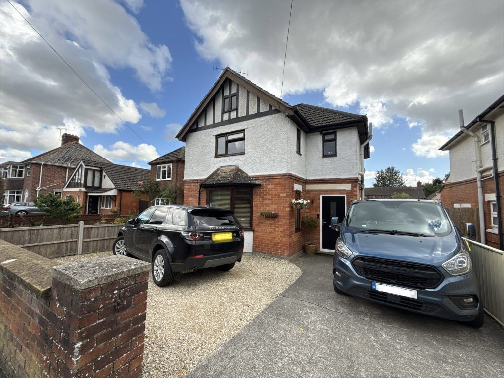Property photo 1 of 35