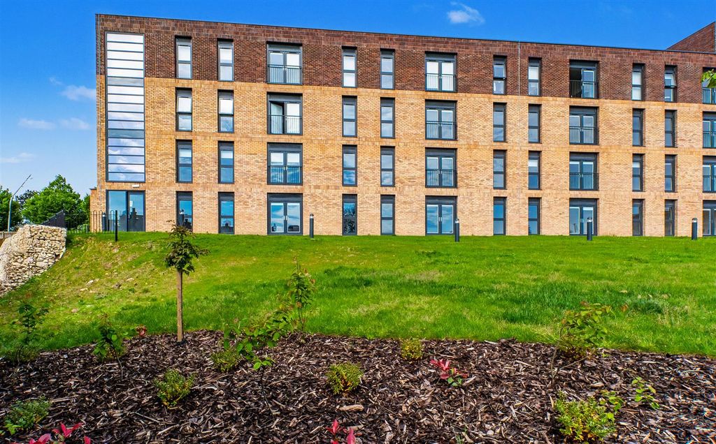 Property photo 1 of 10 Dsc_2104-Hdr-Edit.Jpg