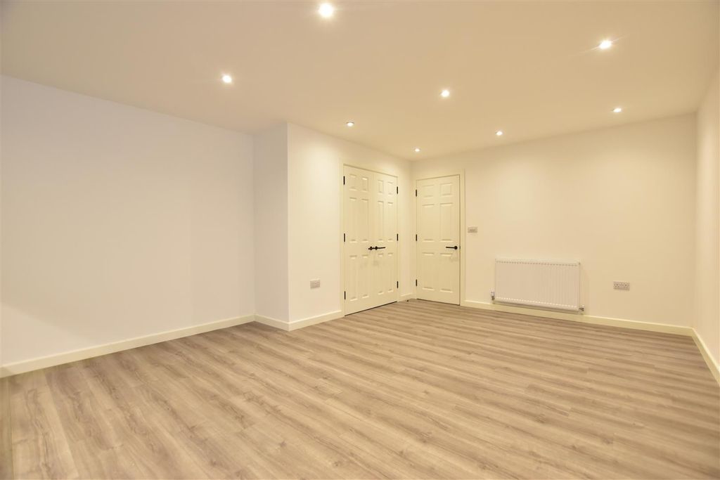 Property photo 3 of 8 Dsc_0951.Jpg