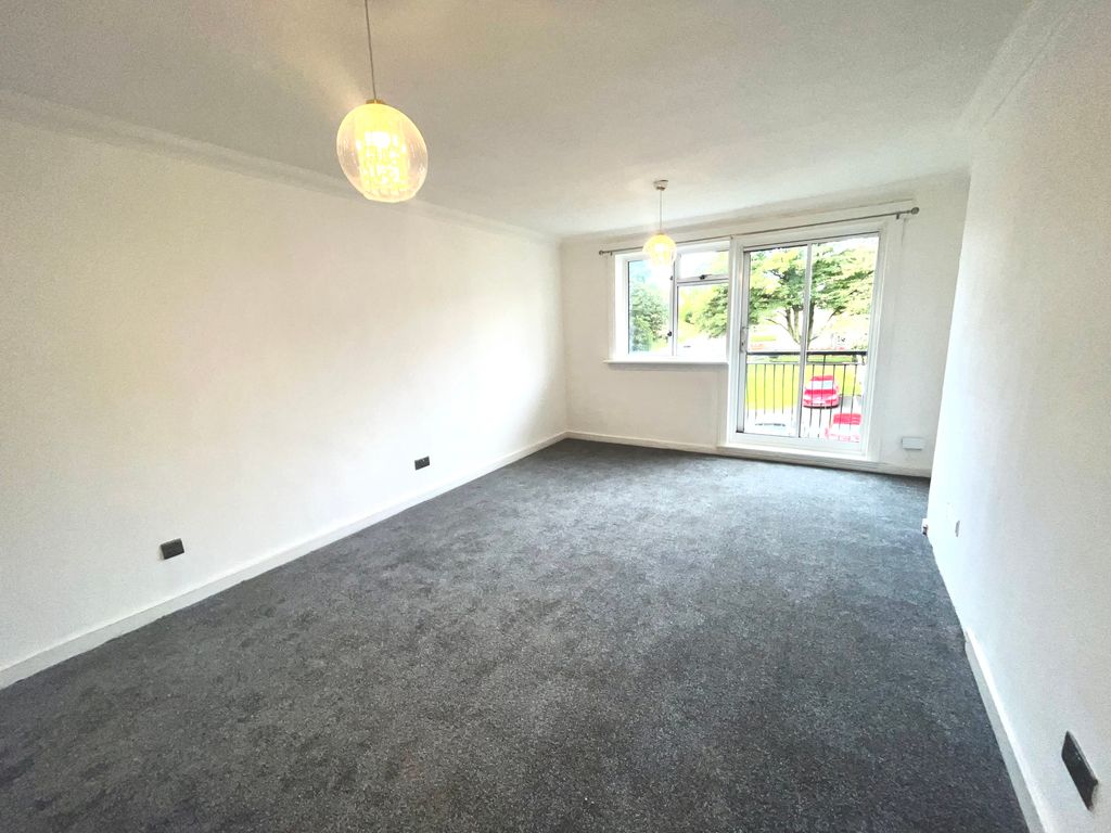 Property photo 2 of 8 2