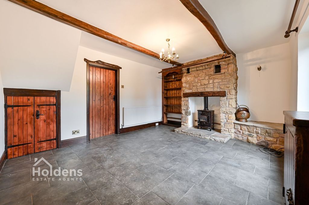Property photo 2 of 18