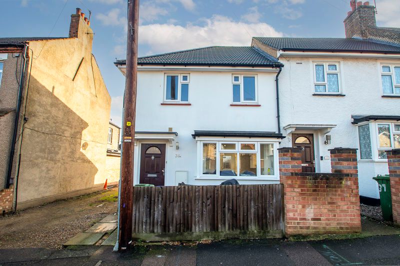 Property photo 1 of 9 Photo 8