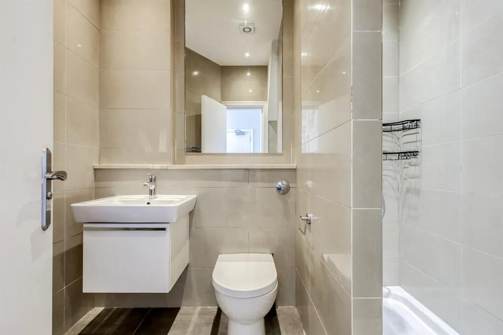 Property photo 3 of 4