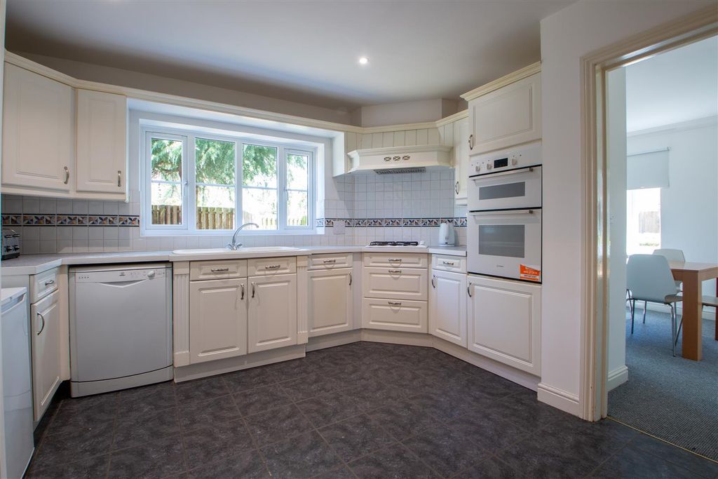 Property photo 3 of 30 10Digb_24.Jpg