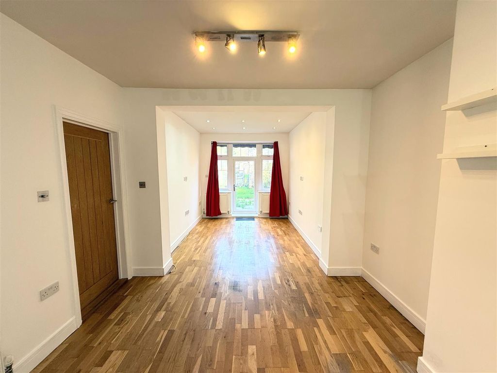 Property photo 2 of 9 Recep.1.Jpeg