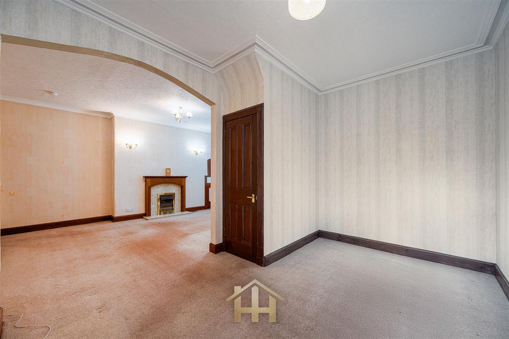 Property photo 3 of 19 Z92_8616-Edit.Jpg