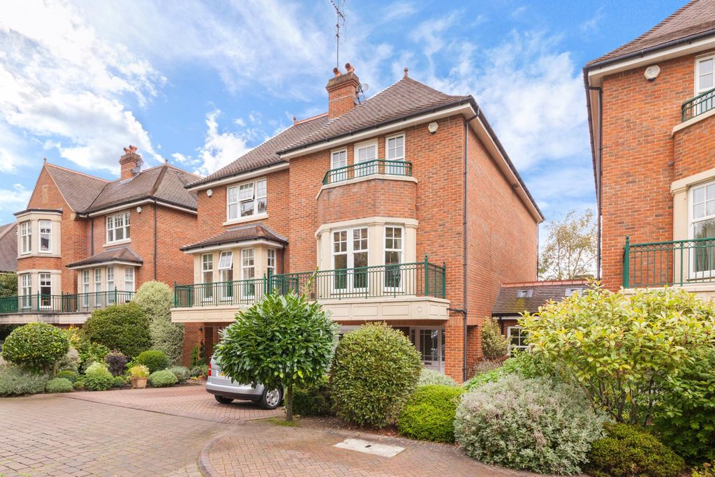 Property photo 1 of 29
