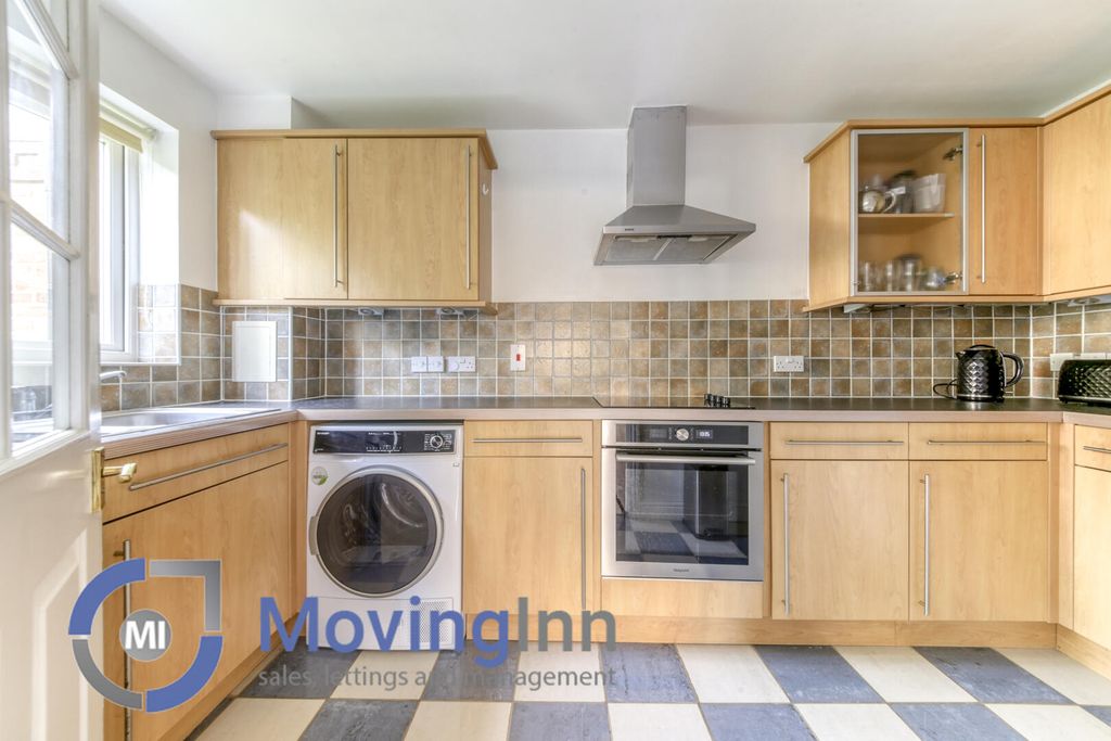 Property photo 2 of 21 Kitchen