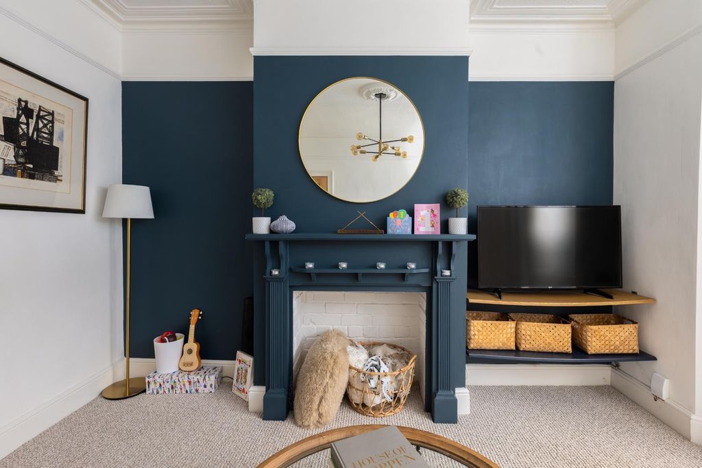 Property photo 1 of 26 3 Cecil Road, Bs15-22.Jpg