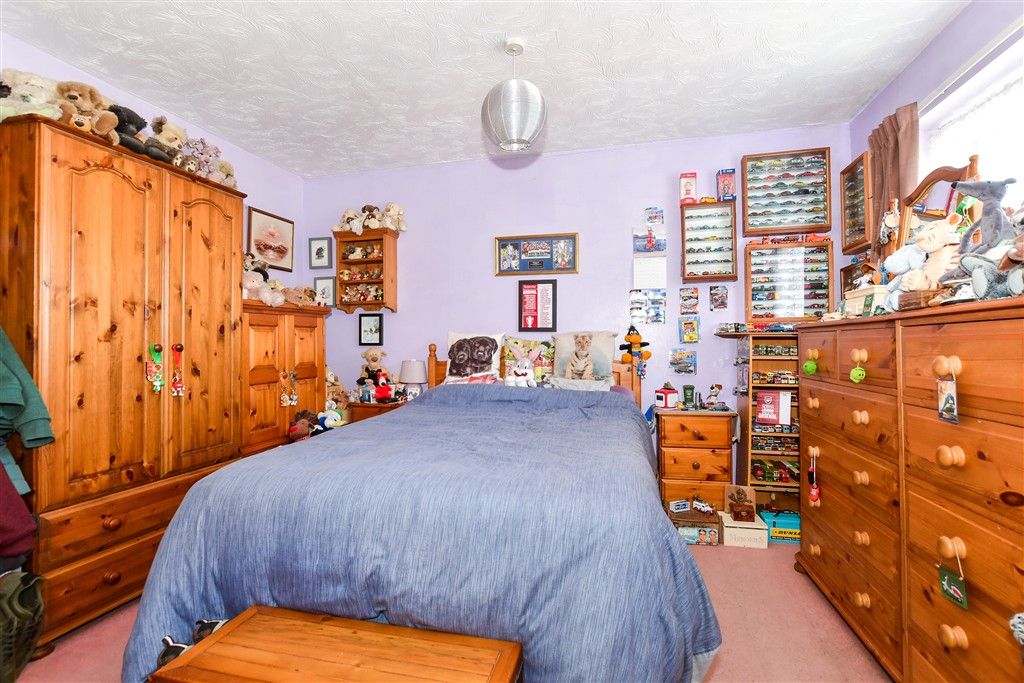 Property photo 3 of 12 Bedroom