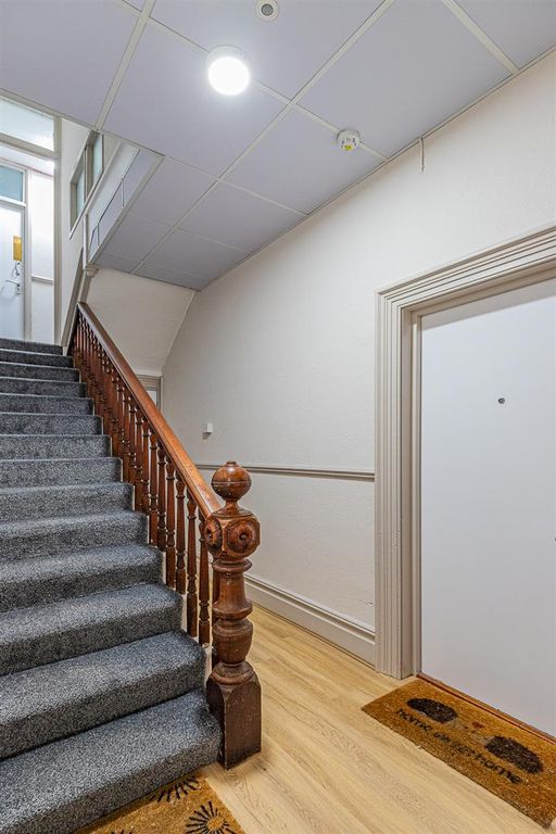 Property photo 3 of 12 Richmond Road 49, 1-3.Jpg