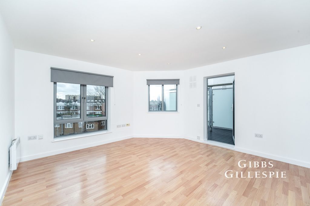 Property photo 3 of 12 Pbox-Img.Jpg