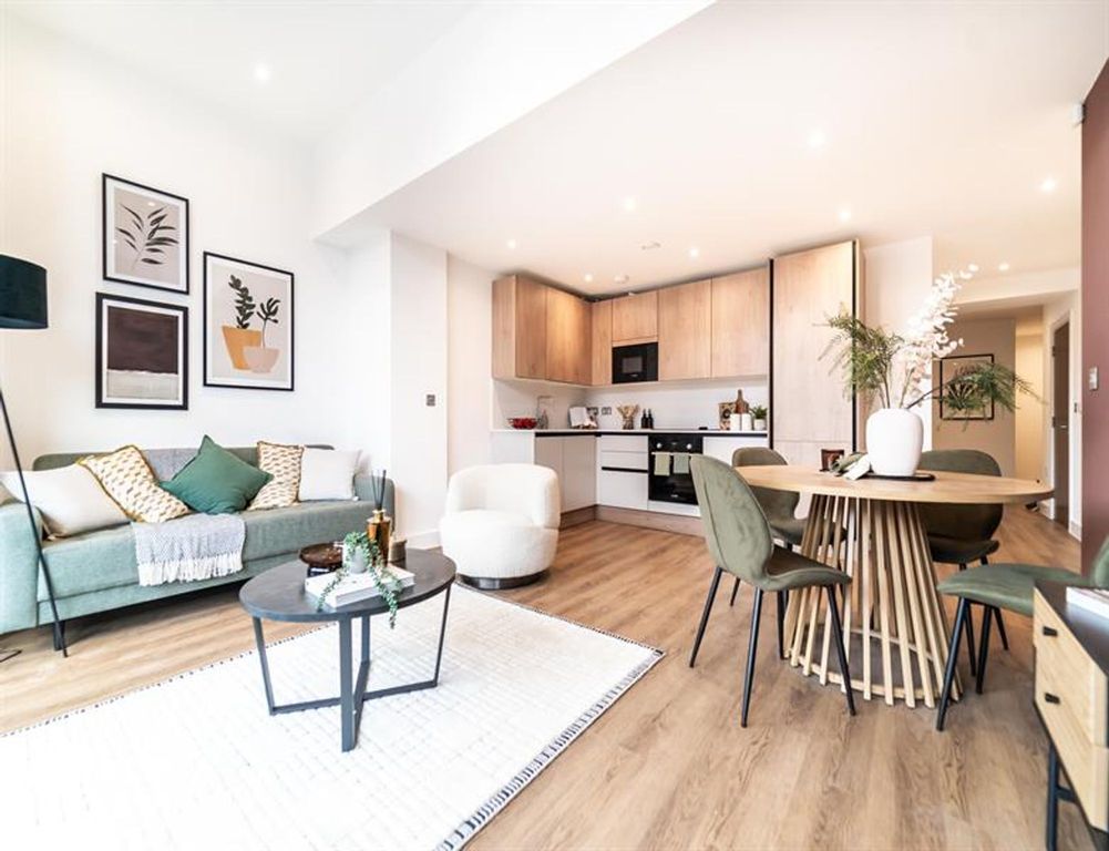 Property photo 2 of 8