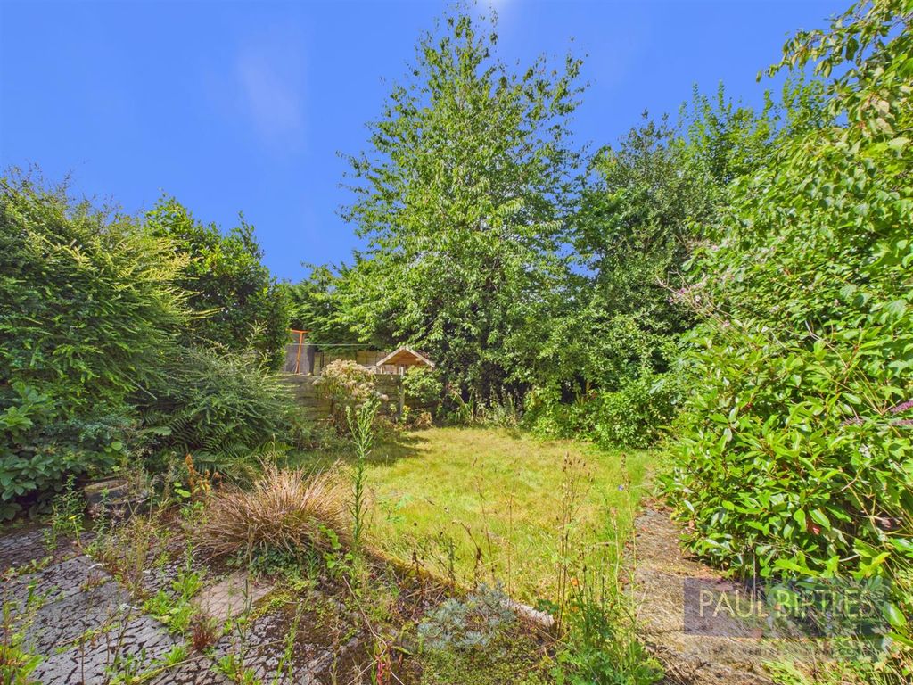 Property photo 2 of 18 Cam04378G0-Pr0409-Still025.Jpg