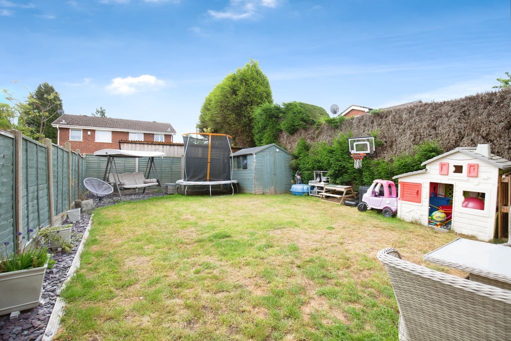 Property photo 2 of 17 11Fb3F8E-Mw-7201