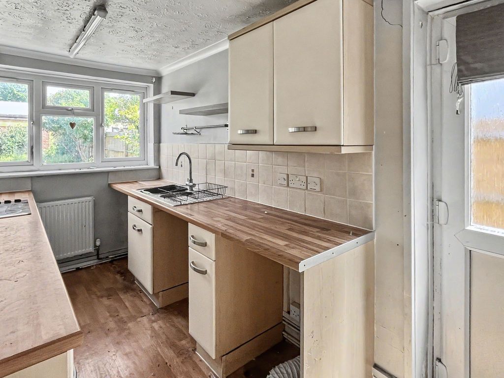 Property photo 2 of 16 Photo 8