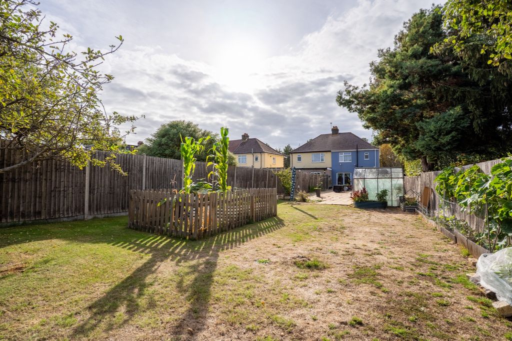 Property photo 3 of 20 5520424
